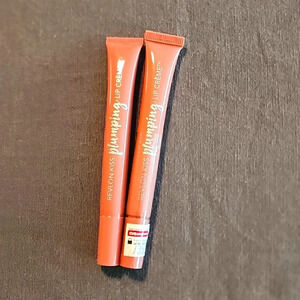 (2) Revlon Kiss Plumping Lip Creme-505 Abricot Silk
